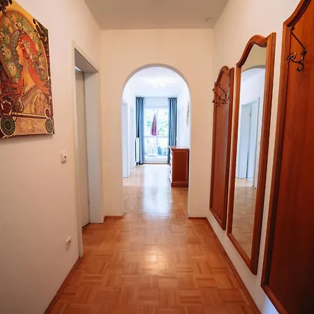 Appartement Tivoli Apartments *