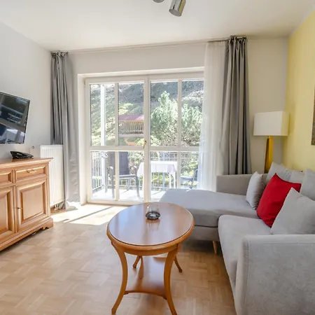 Tivoli Apartments *